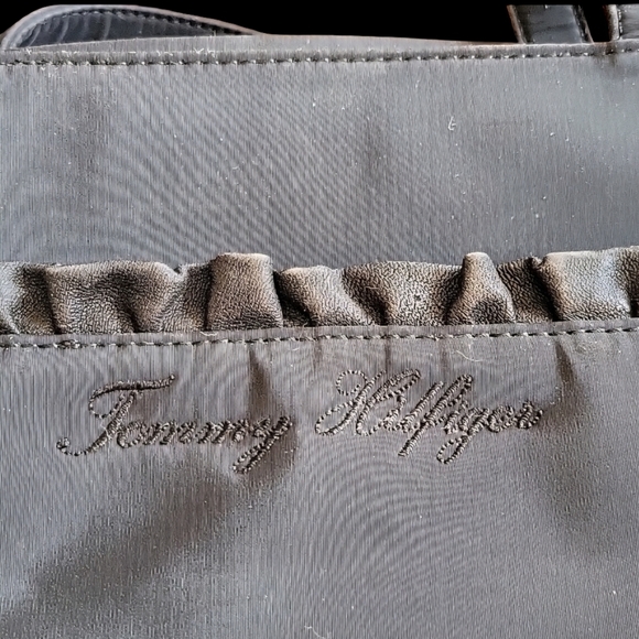 Tommy Hilfiger large tote - Picture 3 of 8